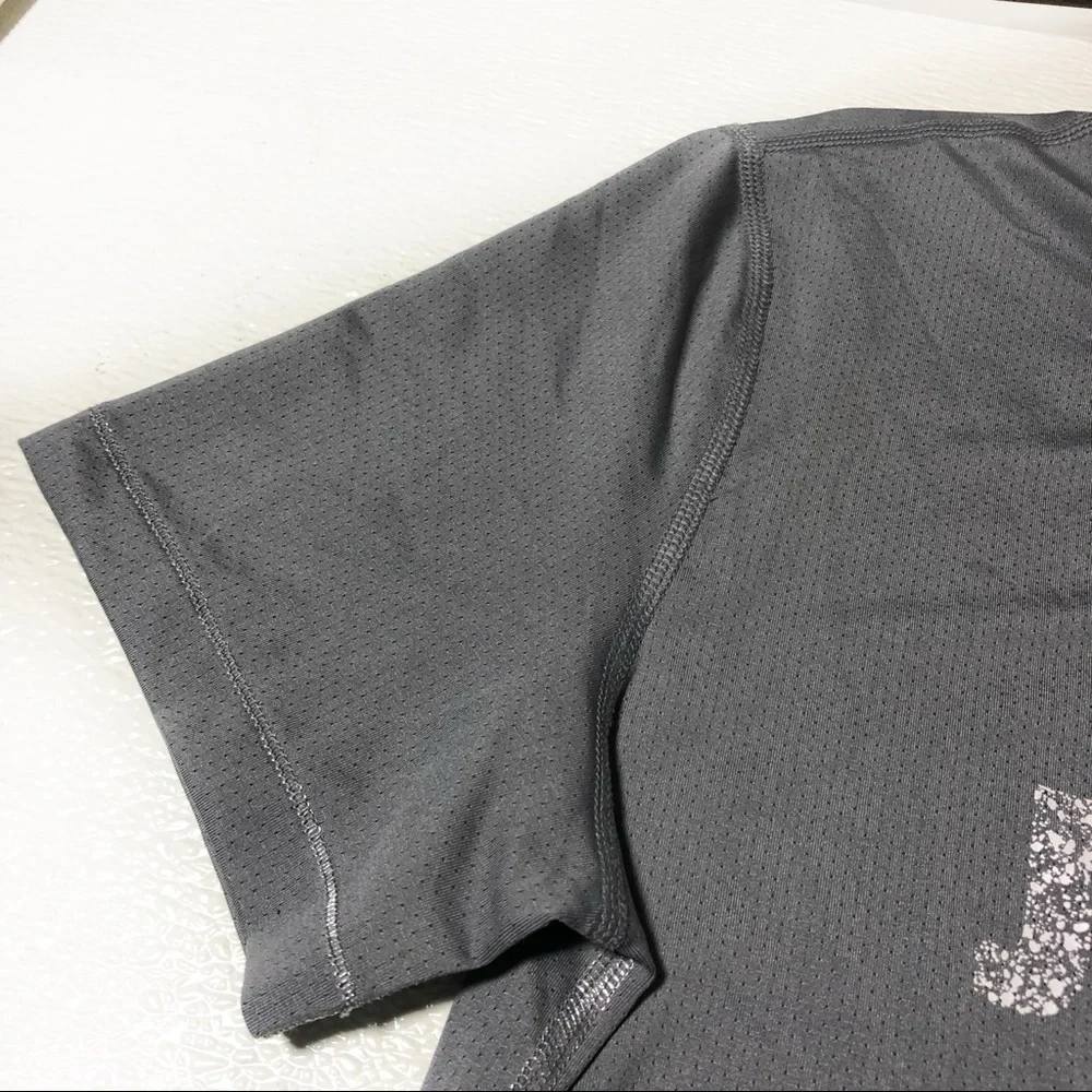 Nike DRI - FIT T-Shirt Women’s Sz M‎